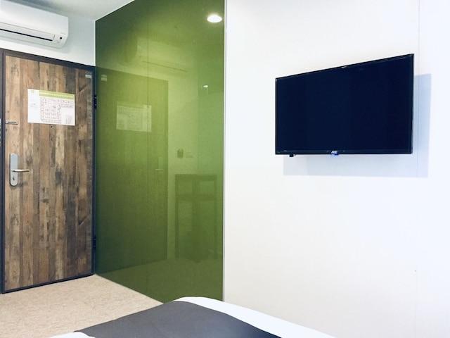 T.O Hotel Main Station