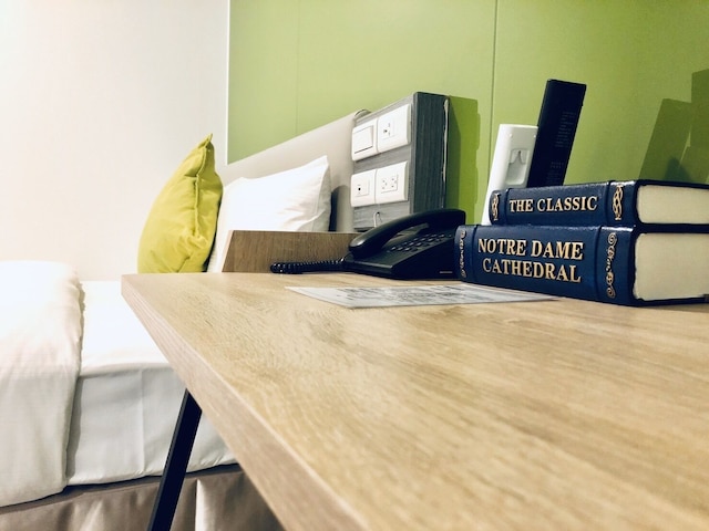 T.O Hotel Main Station