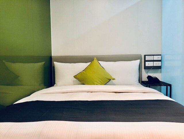 T.O Hotel Main Station