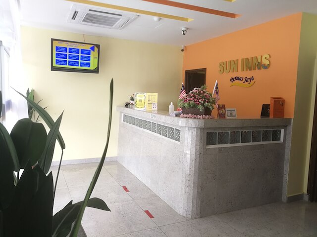 サン インズ ペルマス ジャヤ