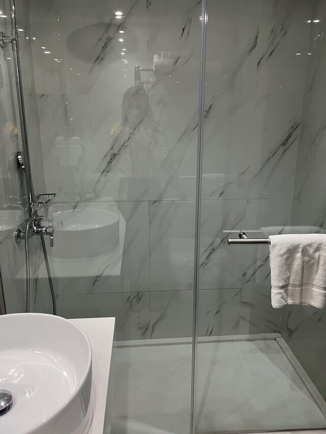 ボス ブティック アテネ