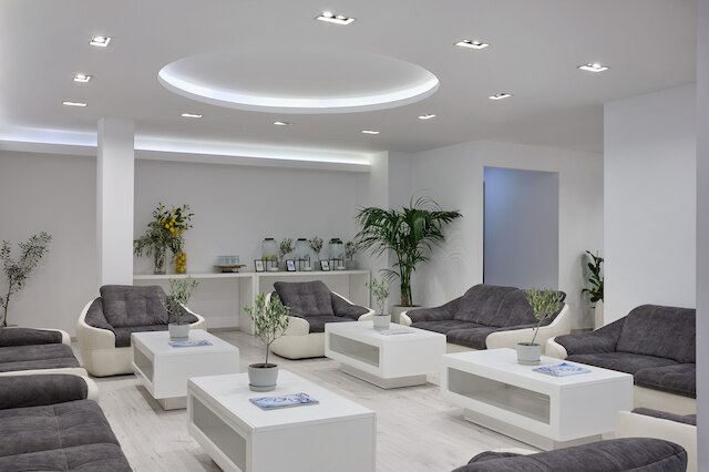 ボス ブティック アテネ