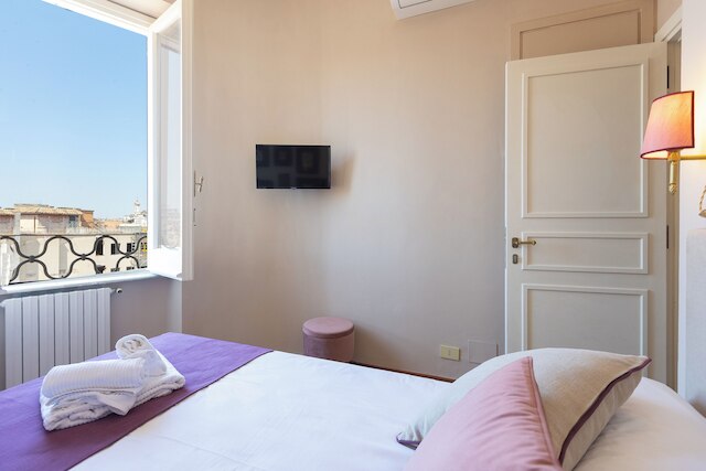 レンタル イン ローマ トレビ ラグジュアリー ペントハウス