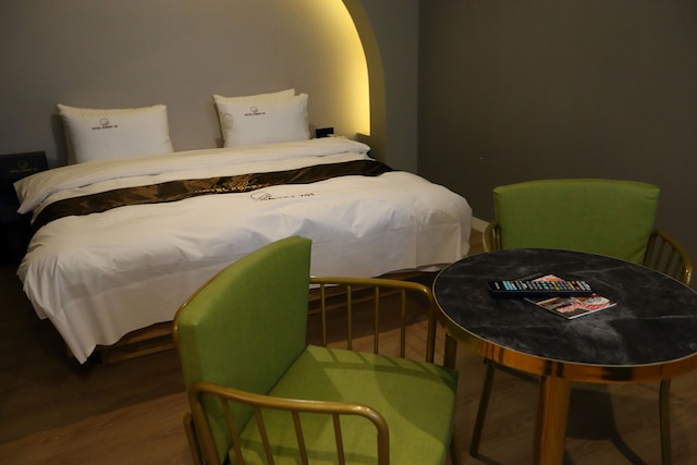 フォレスト 701 ホテル