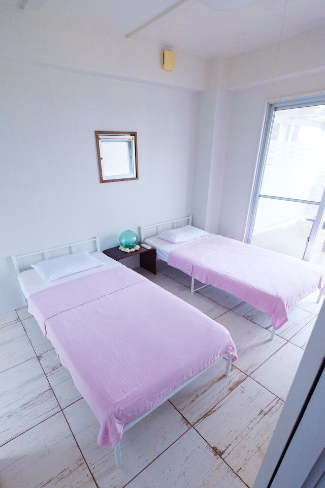 アンバームーン