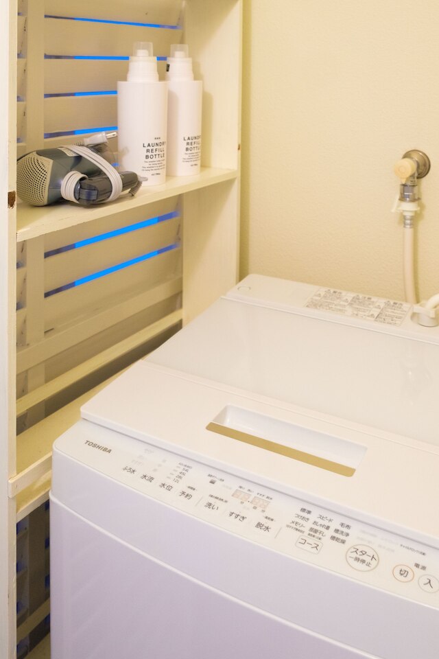 アンバームーン