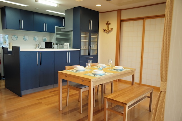 City 1500 SF 2BR condom 3F sea view