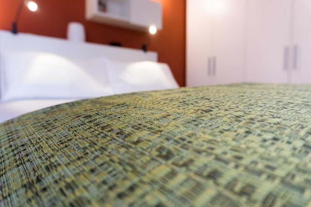 ボローニャ セントラーレ フラット