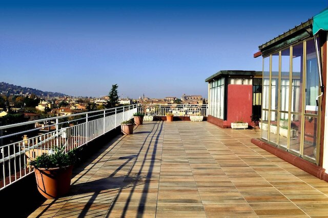 ザ ビュー - アティク