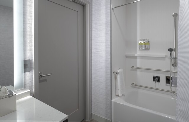 ステイブリッジ スイーツ ボストン ローガン エアポート - レヴィア by IHG