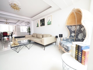 Near StayReal Location