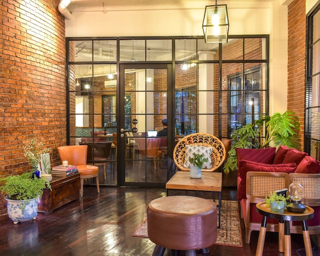 ルマナミ レジデンス