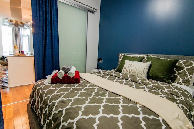 デザイナー ラグジュアリー 3 ベッドルーム タウンハウス