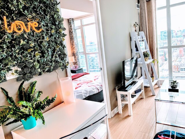 シティ プレイス ダウンタウン トロント