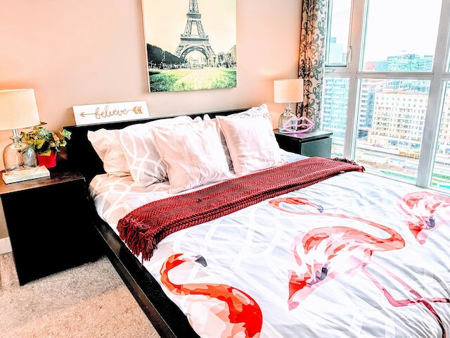 シティ プレイス ダウンタウン トロント