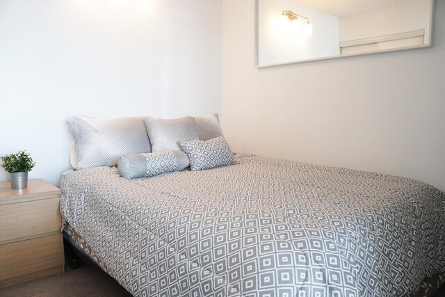 シティ プレイス 2 ベッドルーム ダウンタウン ウィズ パーキング