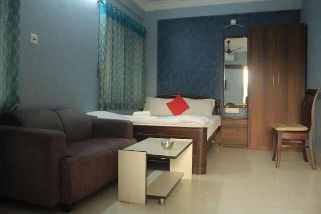 ホテル ココ イン