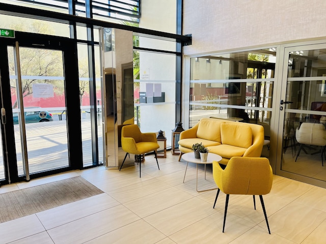 レ パティオス ドゥ サン ピエール