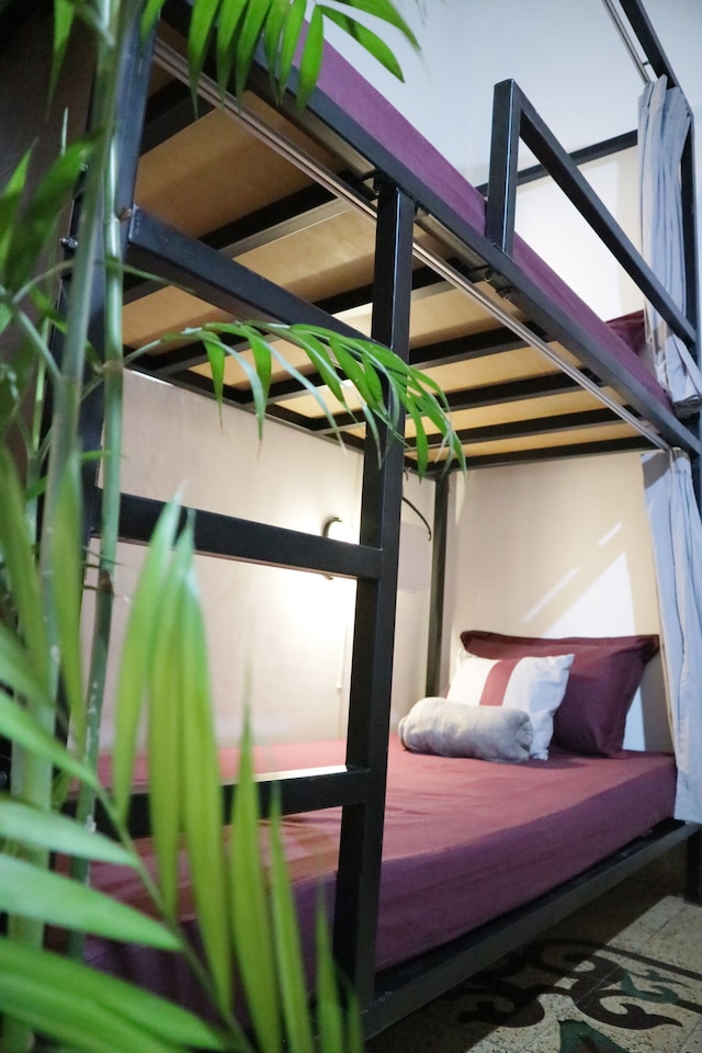 セメル ホステル マラン