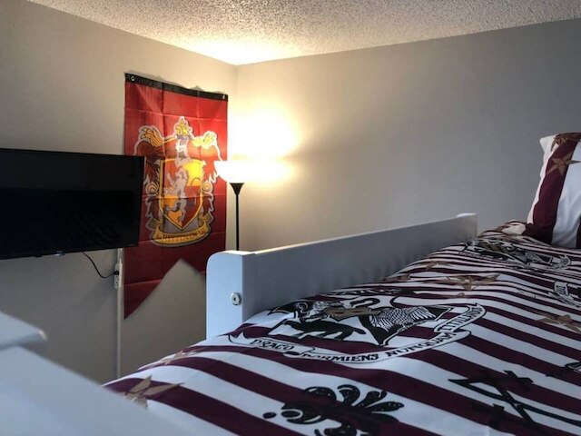 6149 サンドクレスト、ユニバーサル近く、ベッド 8 台、プール、とても清潔