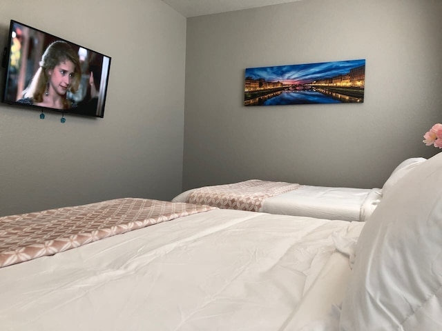 タイドビュー 166 · ニュー ウルトラ モダン & スーパー クリーン 3 フル スイーツ