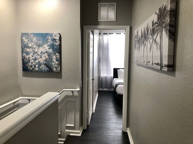 タイドビュー 166 · ニュー ウルトラ モダン & スーパー クリーン 3 フル スイーツ