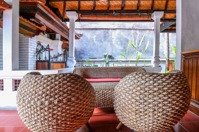 OYO 2548 ラサ サヤン イン