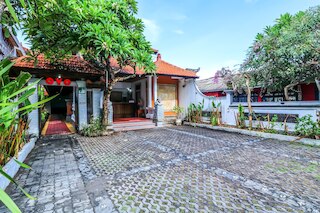 OYO 2548 ラサ サヤン イン