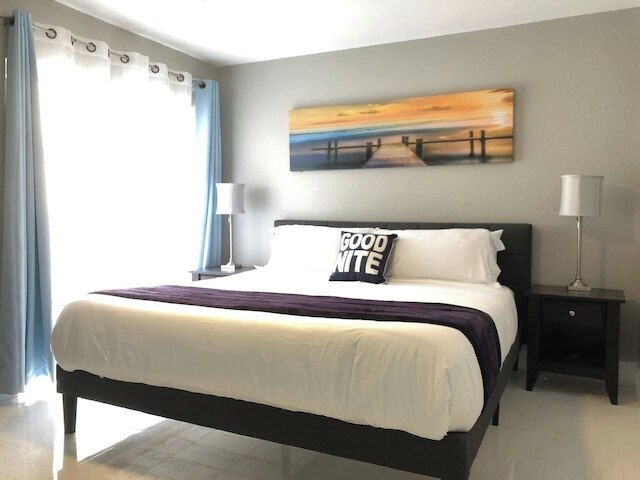 6183 サンドクレスト ウォーク トゥ ユニバーサル ! ニア ディズニー コンベンション