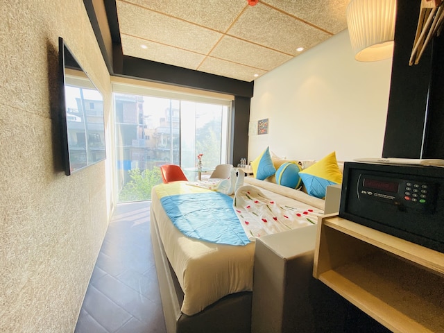 ヌオ バイ ジャスタ