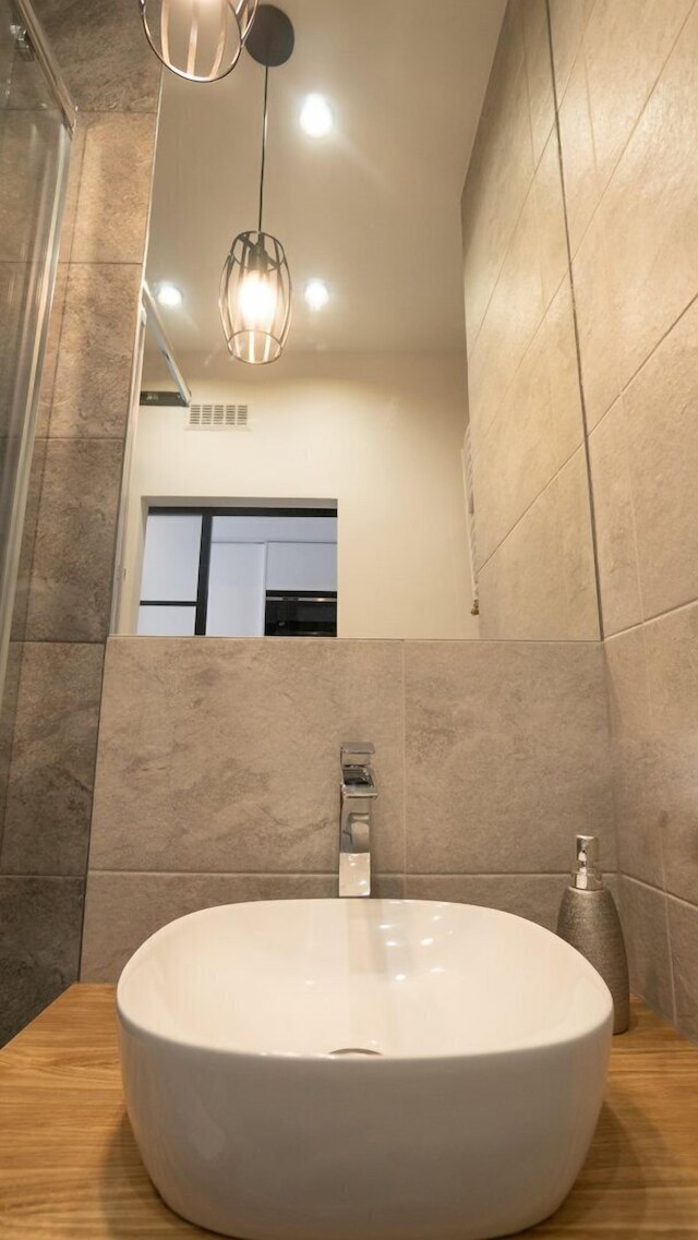 フレイ ホームズ シティ センター プラッツ ズバウィチエラ