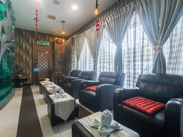 ホテル O レベッカズ ホームズ