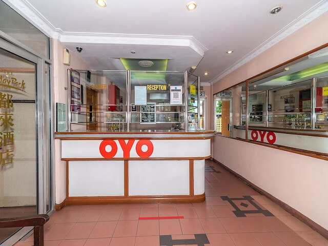 OYO 89864 ホテル ホリデイ パーク