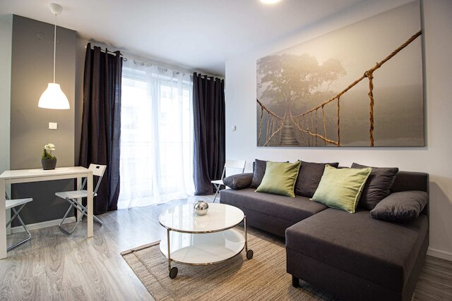 ポリー モコトウ アパートメント