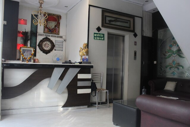 スノー ホワイト DXス アット ニューデリー レイルウェイ スーョン