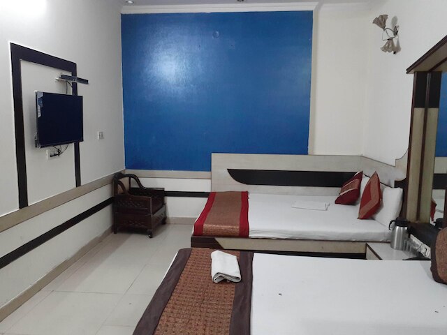 スノー ホワイト DXス アット ニューデリー レイルウェイ スーョン