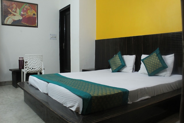 スノー ホワイト DXス アット ニューデリー レイルウェイ スーョン