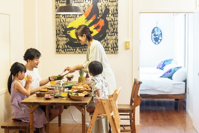 パイナップル ホテル