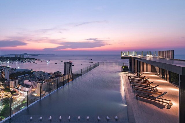 ポニーズ ホームステイ - ザ ベース コンド -