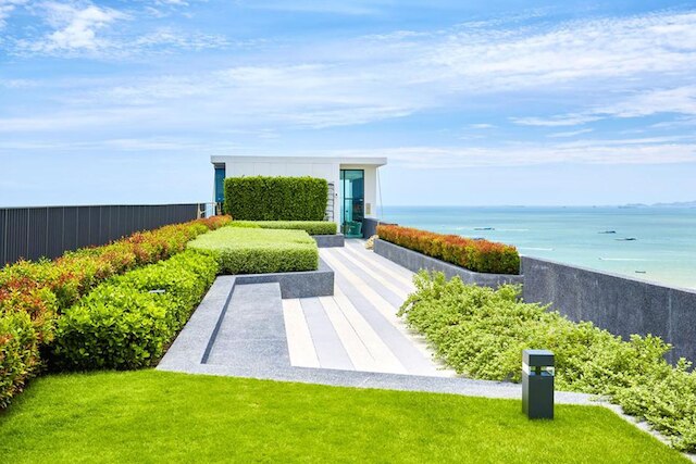 ポニーズ ホームステイ - ザ ベース コンド -