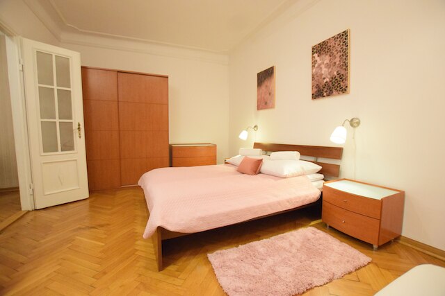 エレガント アパートメント ウニベルシタス