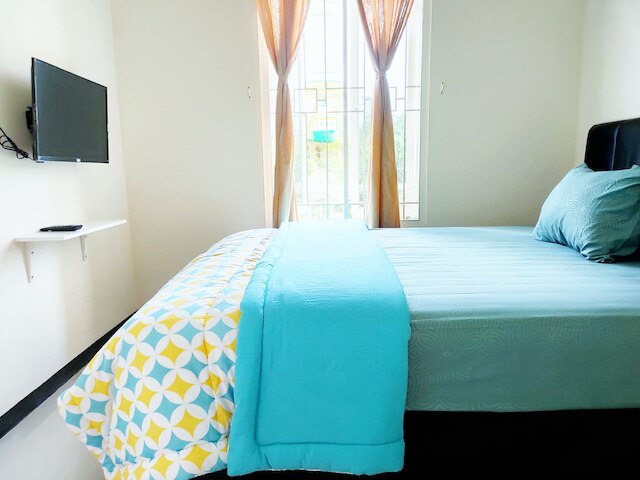 スラバヤ ホーミー、ITS 近く