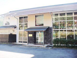 花園グリーンパーク（リバーサイドホステルB&B）