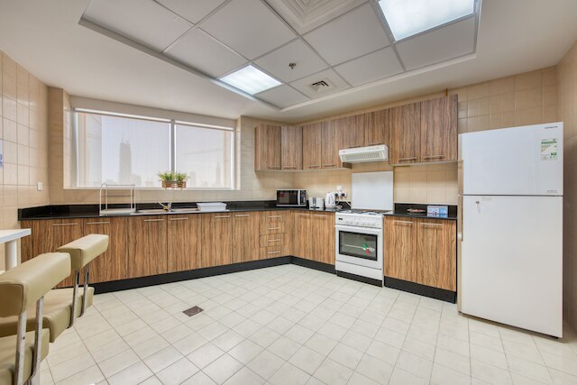 R&H ブルジュ アル ノジョム