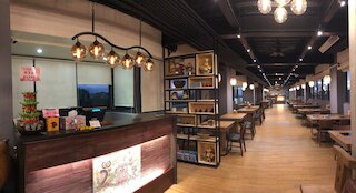 Lantan Moonlight Hotel