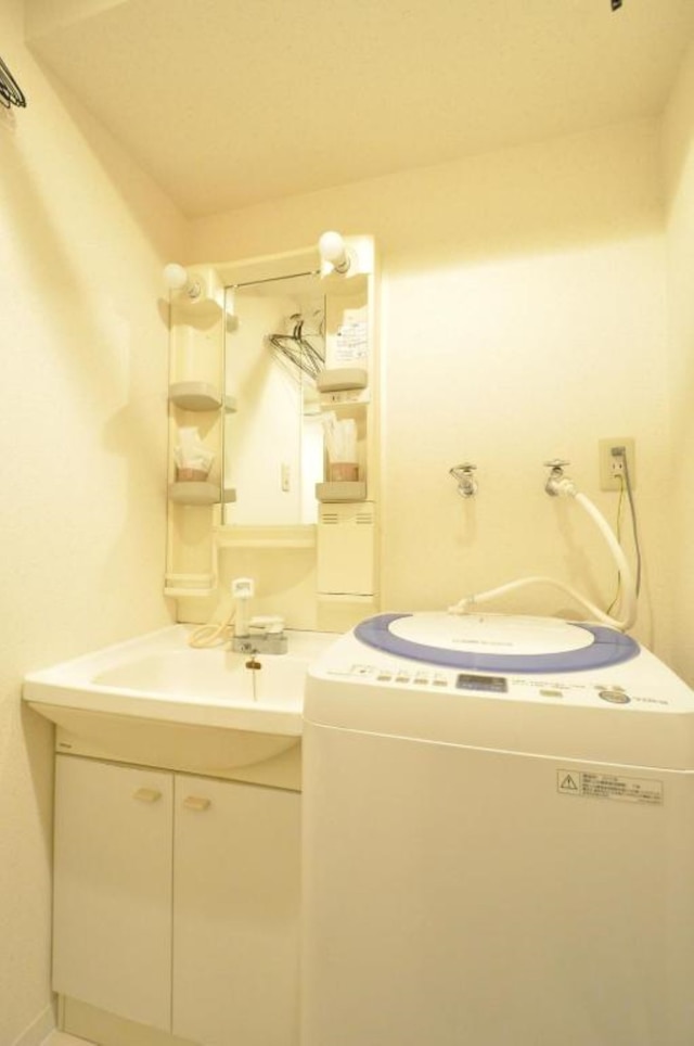 IK 南六条レジデンス 201 号室