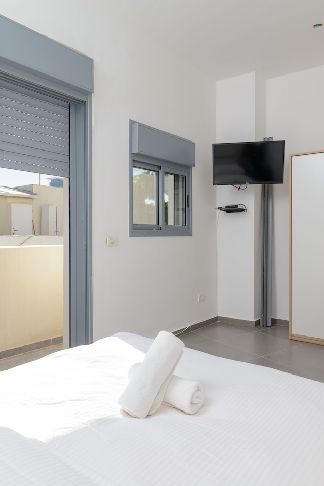 スペーシャス モダン アパートメント 1 ステップ トゥ ビーチ