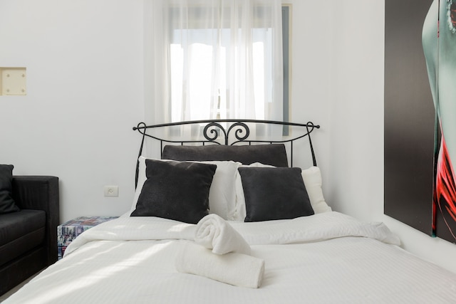 スペーシャス モダン アパートメント 1 ステップ トゥ ビーチ