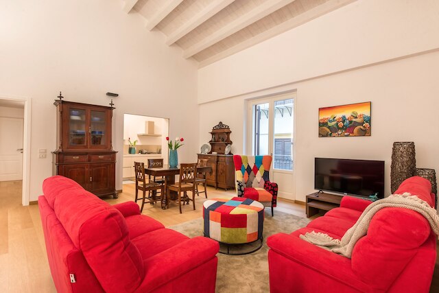 マジョーネ アパートメント ウィズ テラス 、イワンダフル イタリー