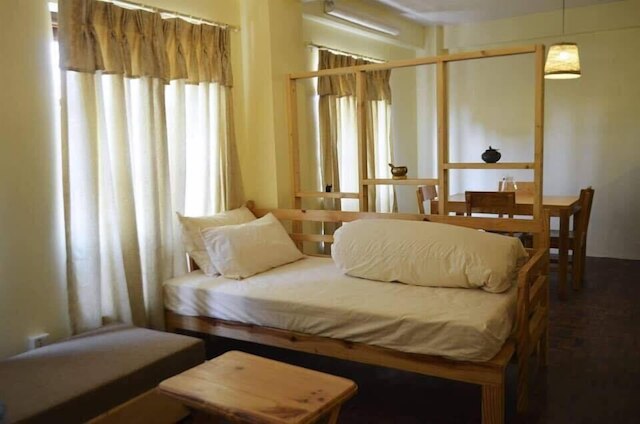 チャー ネワリ サービス アパートメント